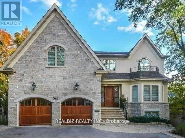 540 LAKESHORE ROAD E
