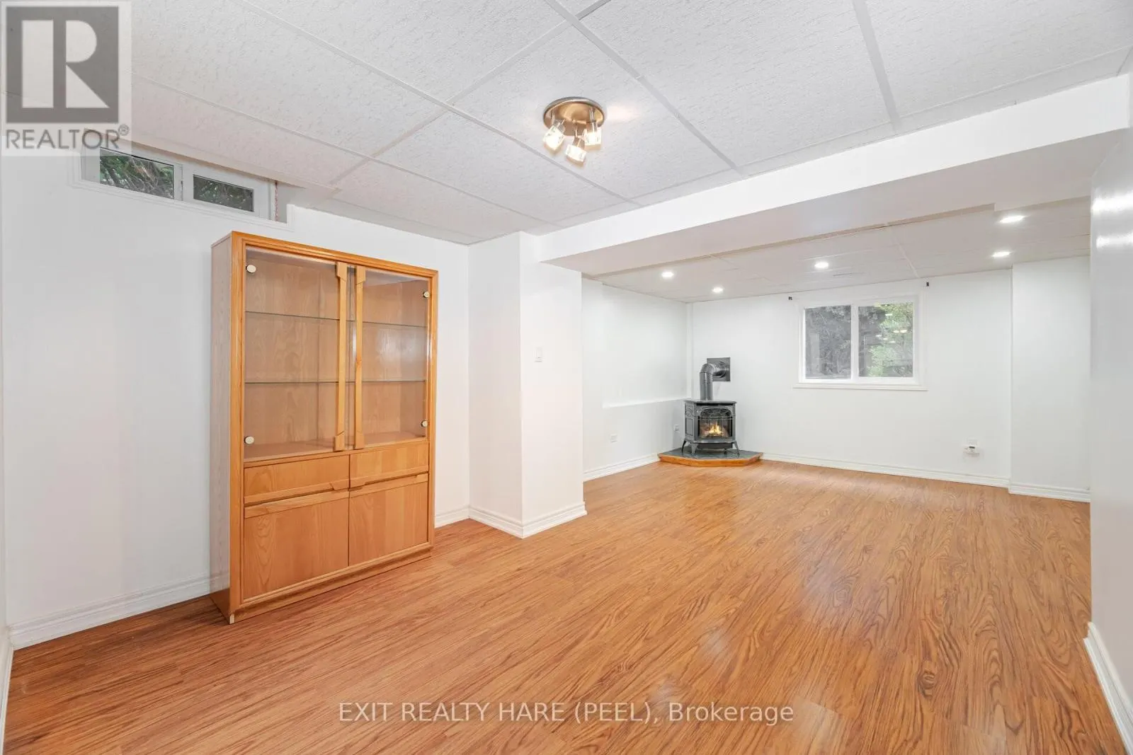 60 ESKER DRIVE