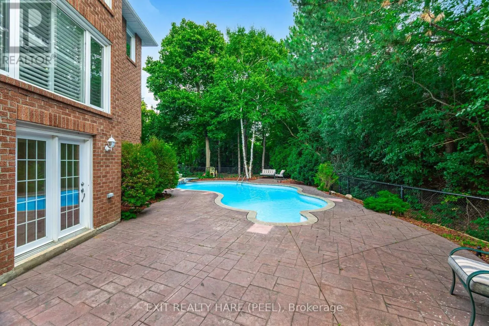 60 ESKER DRIVE