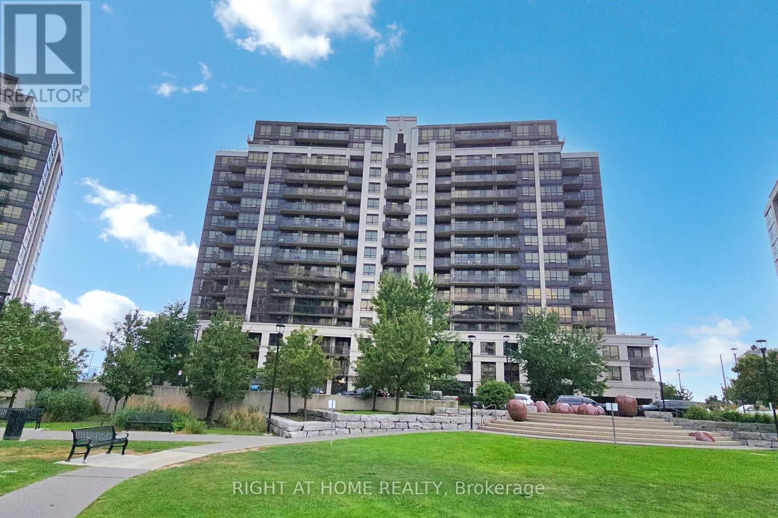 214 - 1070 SHEPPARD AVENUE W