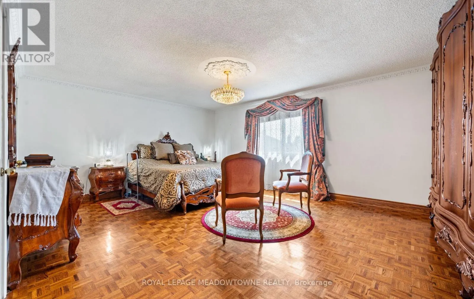 36 SHADYWOOD ROAD