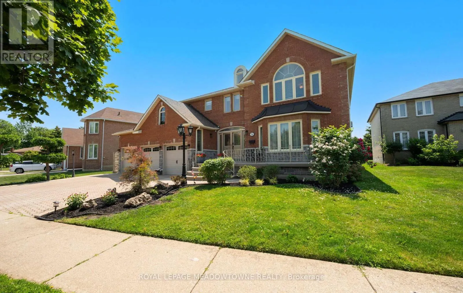 36 SHADYWOOD ROAD