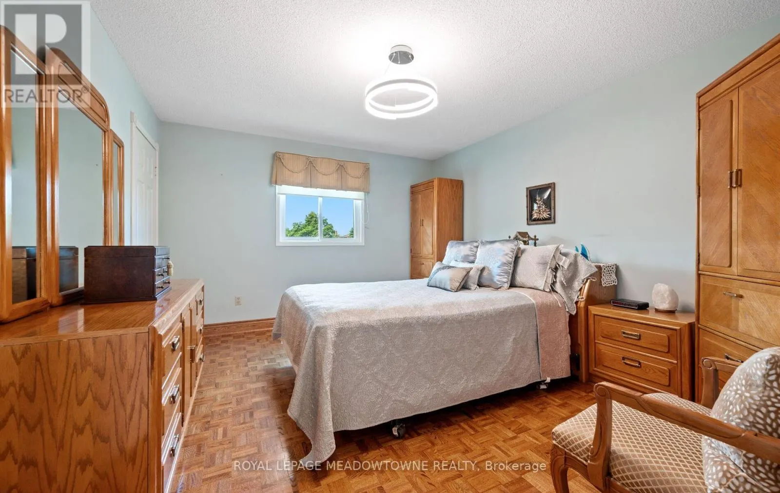36 SHADYWOOD ROAD