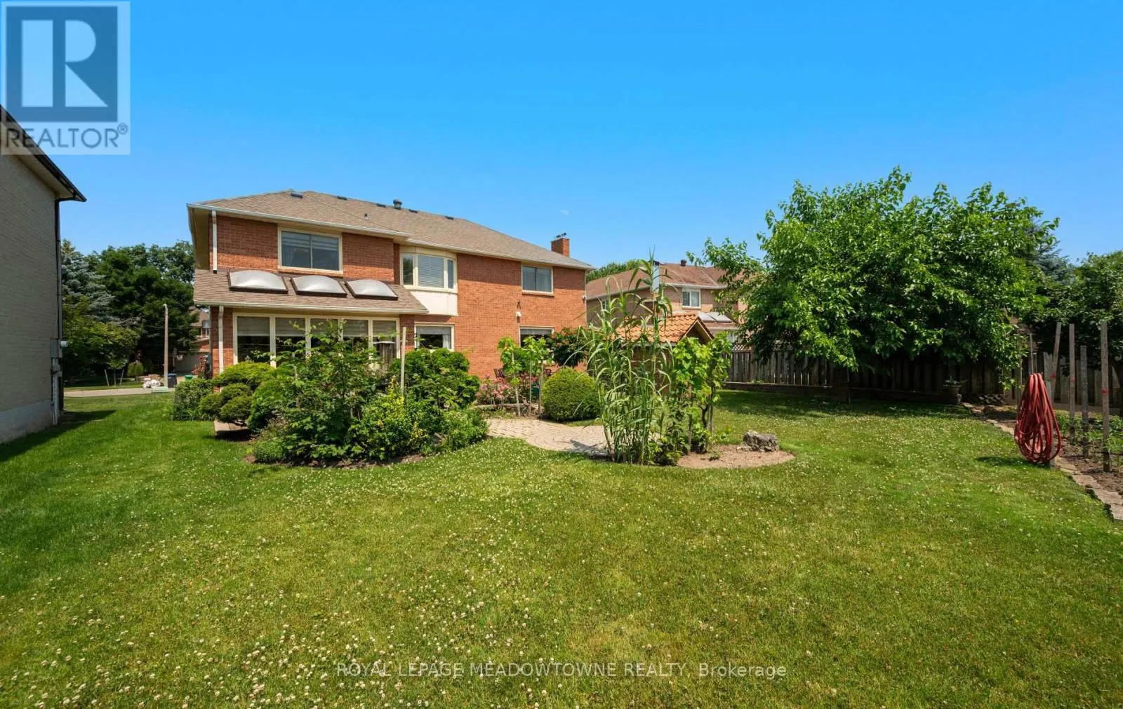 36 SHADYWOOD ROAD