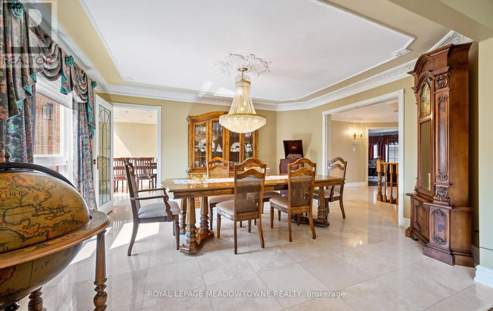 36 SHADYWOOD ROAD