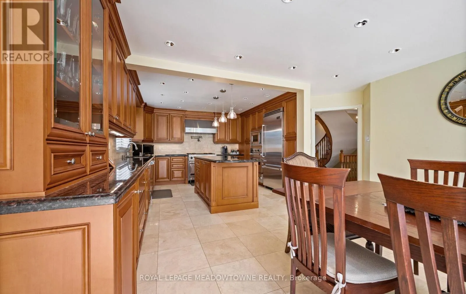 36 SHADYWOOD ROAD
