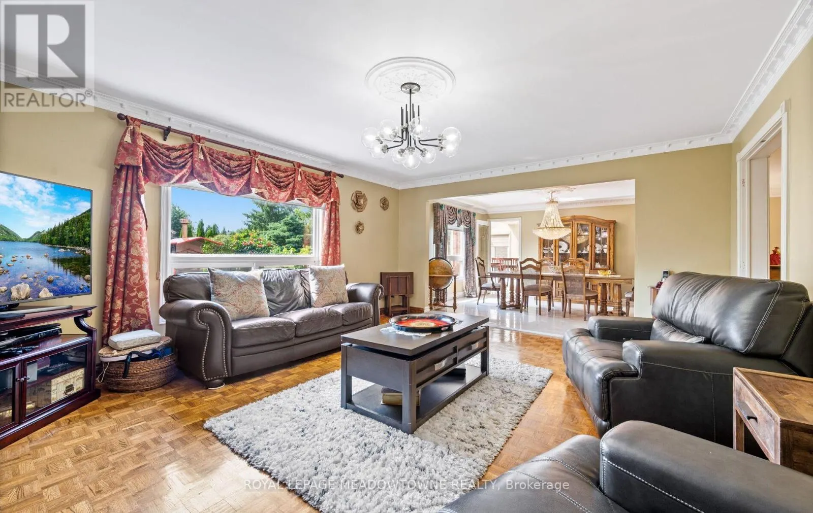 36 SHADYWOOD ROAD