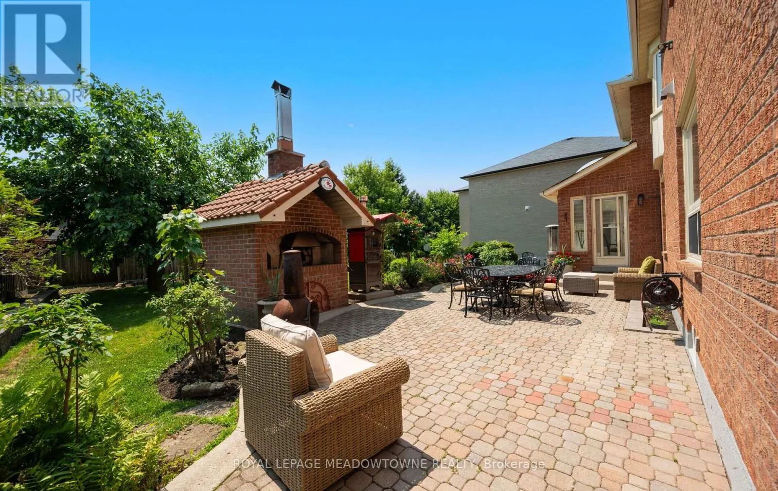 36 SHADYWOOD ROAD