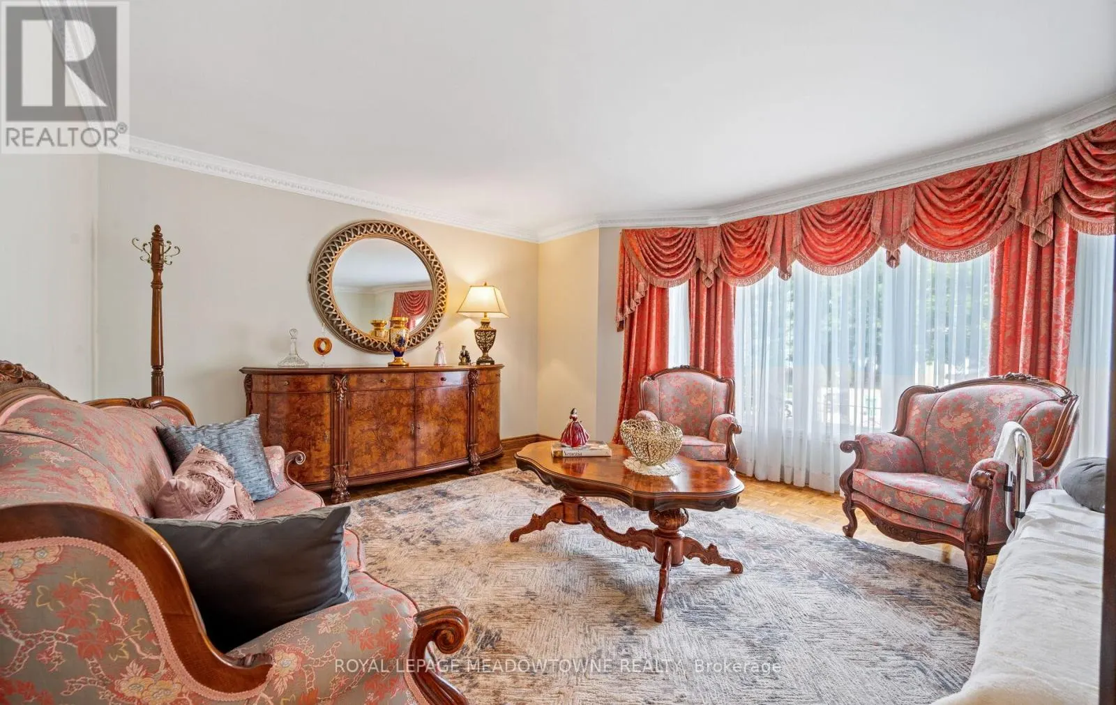 36 SHADYWOOD ROAD
