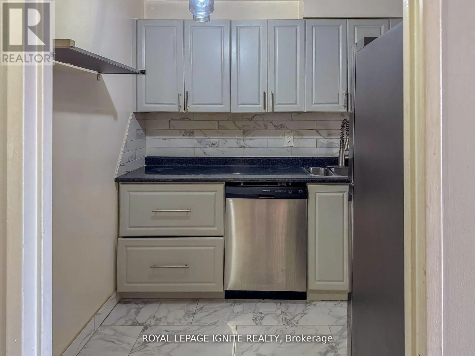 208 - 3455 MORNING STAR DRIVE