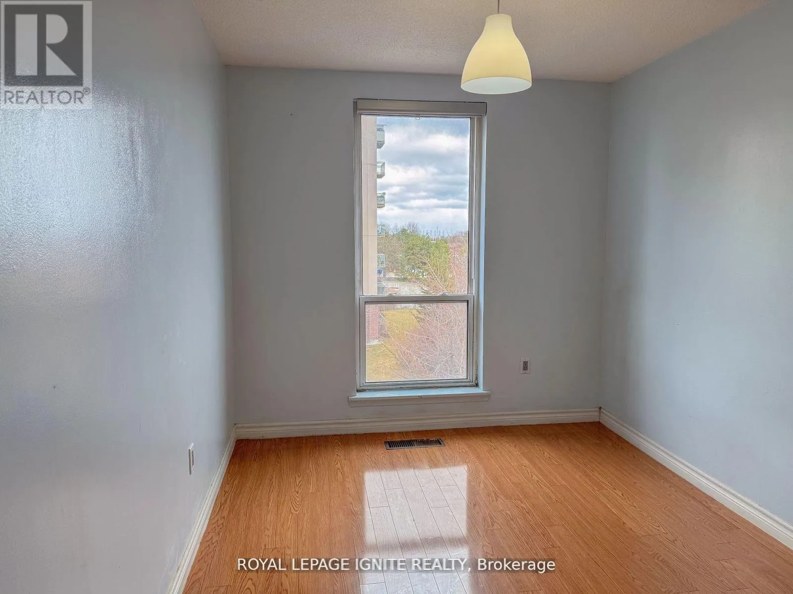 208 - 3455 MORNING STAR DRIVE