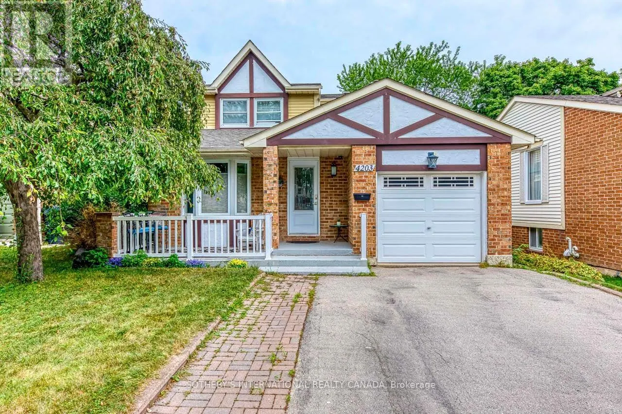 UPPER - 4203 WHEELWRIGHT CRESCENT