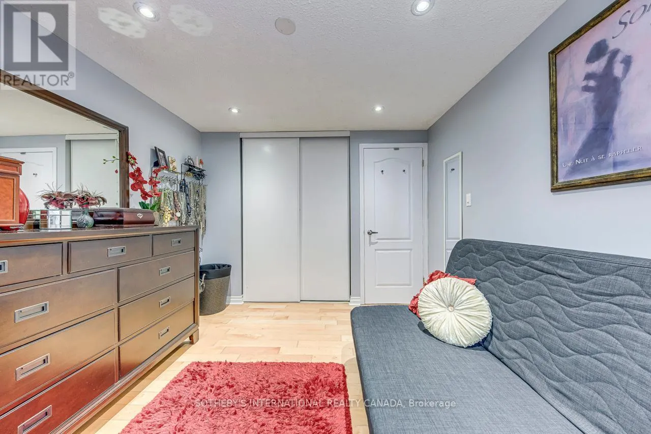 UPPER - 4203 WHEELWRIGHT CRESCENT