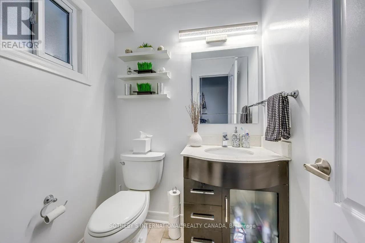 UPPER - 4203 WHEELWRIGHT CRESCENT