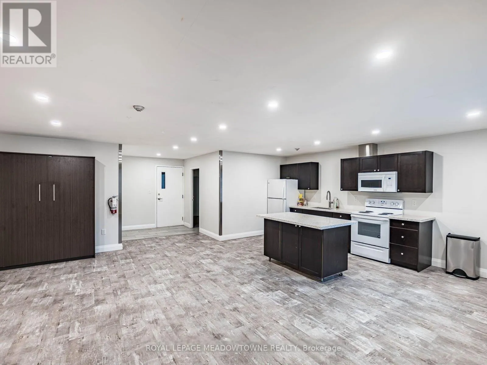 1001 - 6720 GLEN ERIN DRIVE