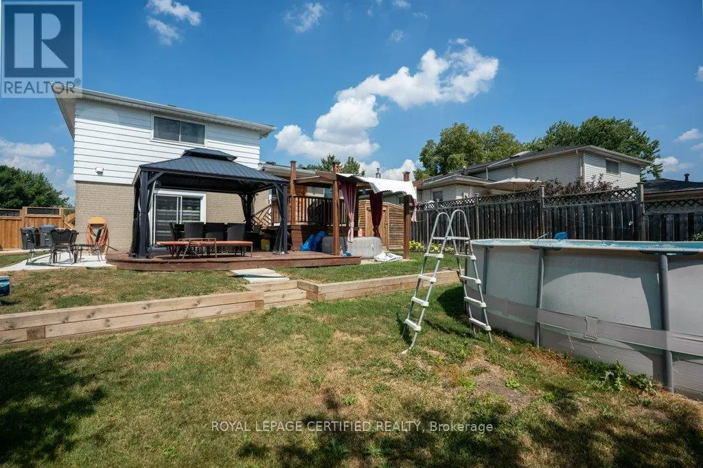 72 FERNDALE CRESCENT