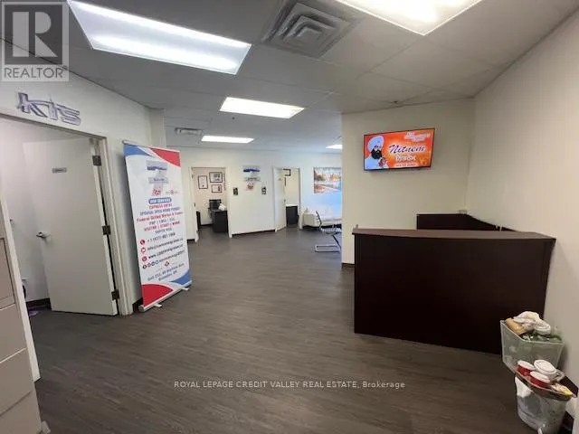 301 - 1 GATEWAY BOULEVARD