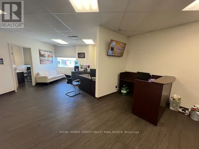 301 - 1 GATEWAY BOULEVARD