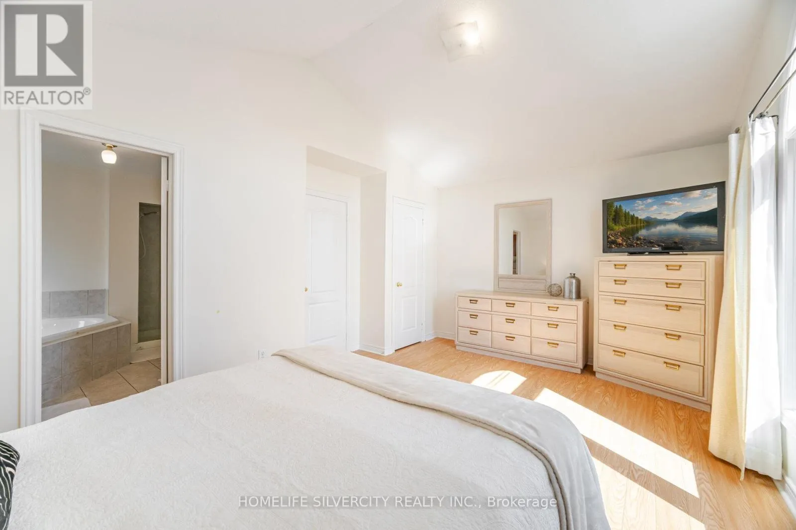 31 ROCKY POINT CRESCENT