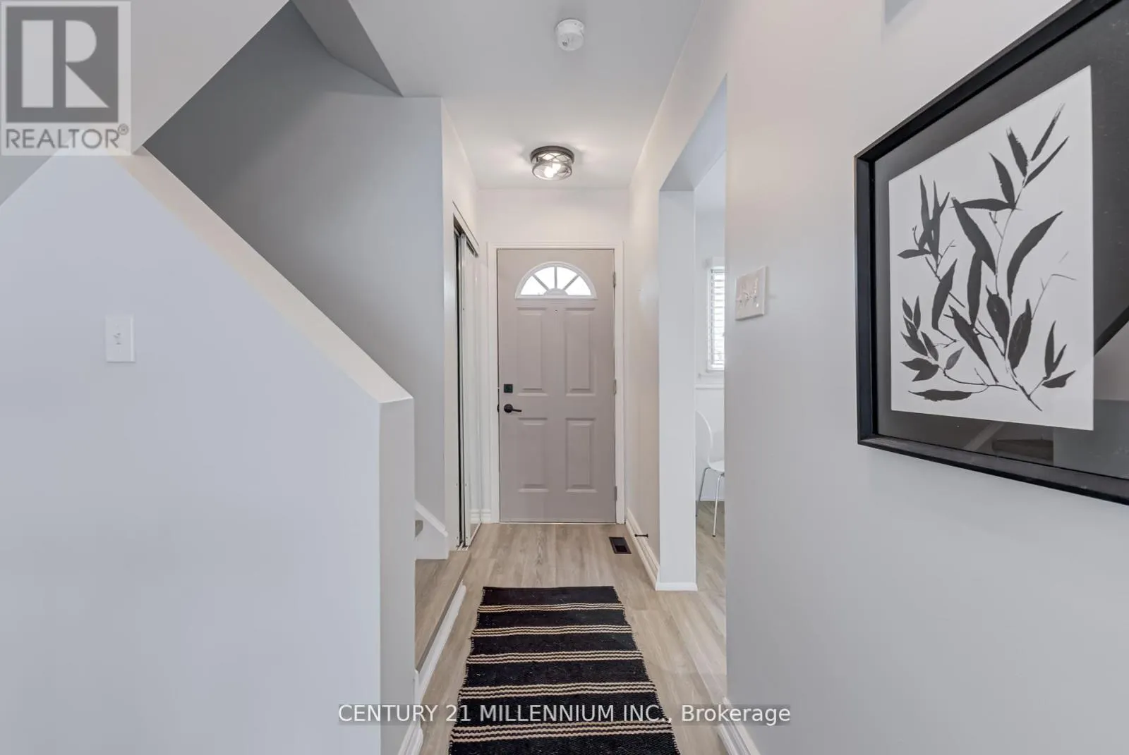 85 - 56 FLEETWOOD CRESCENT