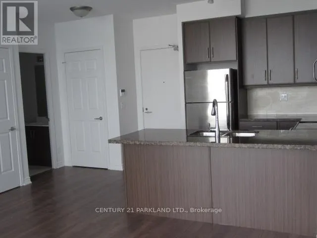 1116 - 15 JAMES FINLAY WAY