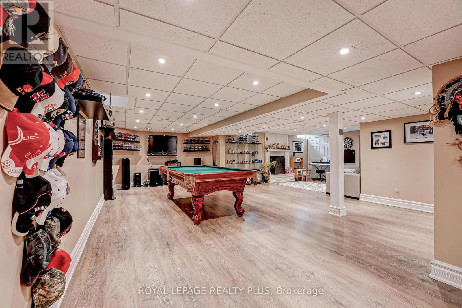 5 COATES HILL COURT