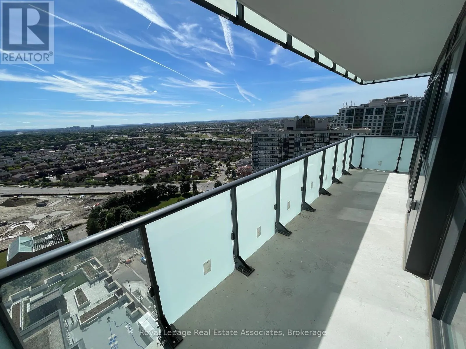 1808 - 430 SQUARE ONE DRIVE