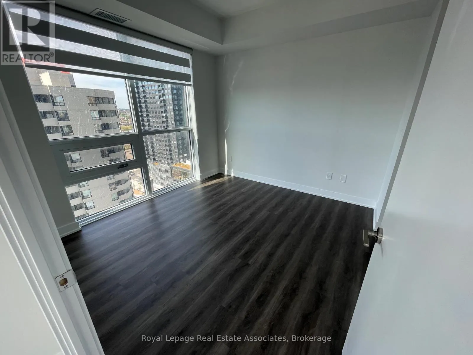 1808 - 430 SQUARE ONE DRIVE