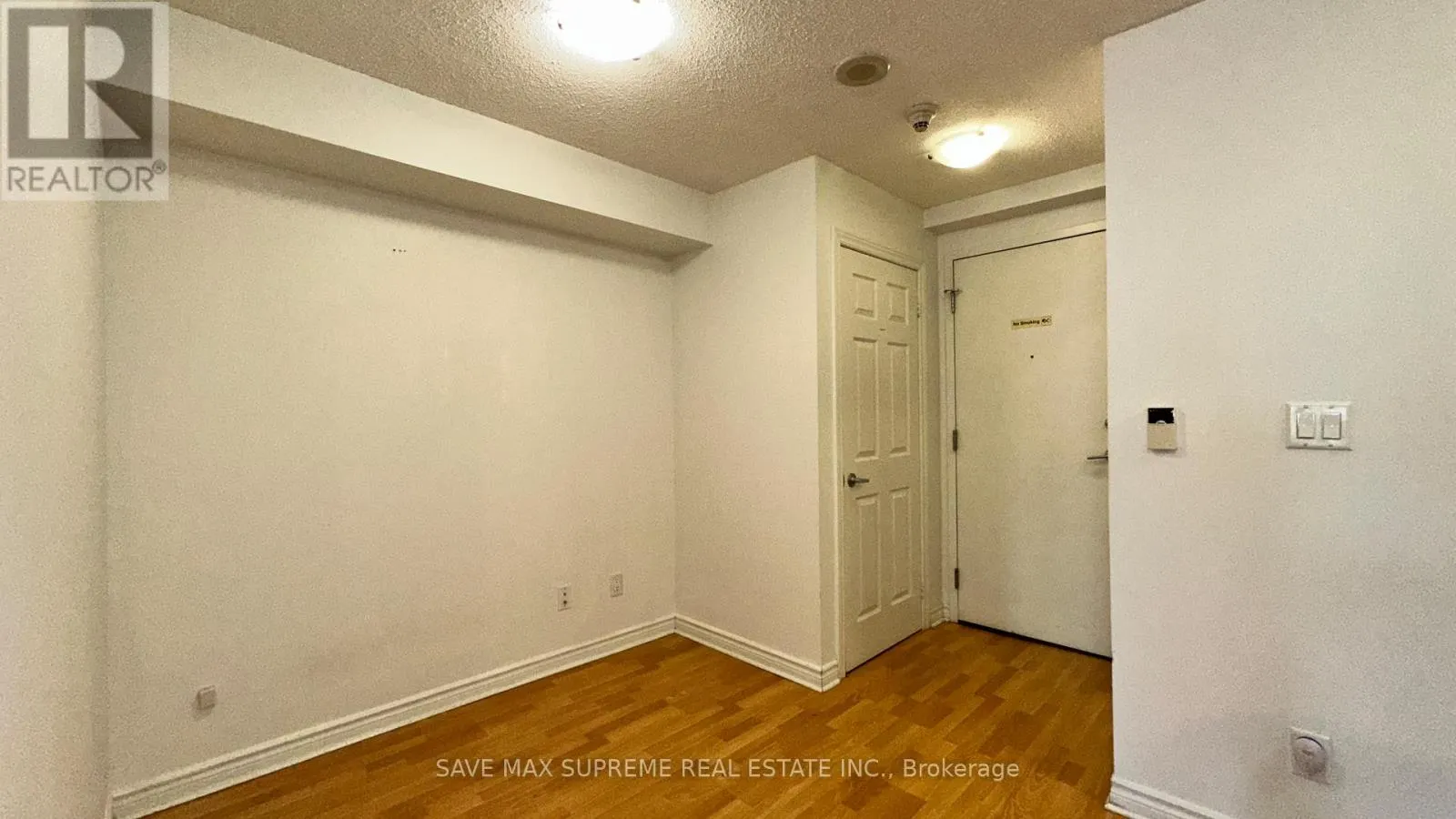 527 - 3888 DUKE OF YORK BOULEVARD