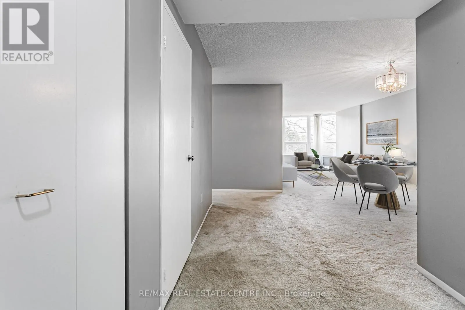 403 - 8 LISA STREET