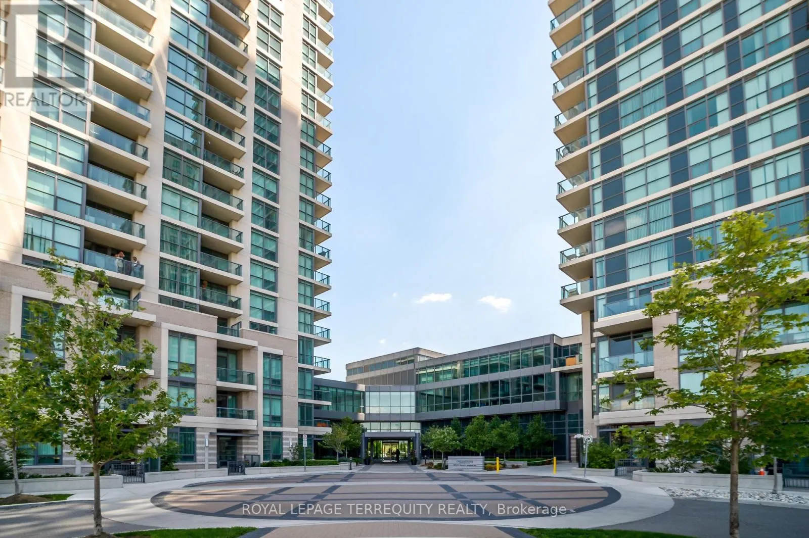 2810 - 215 SHERWAY GARDENS ROAD