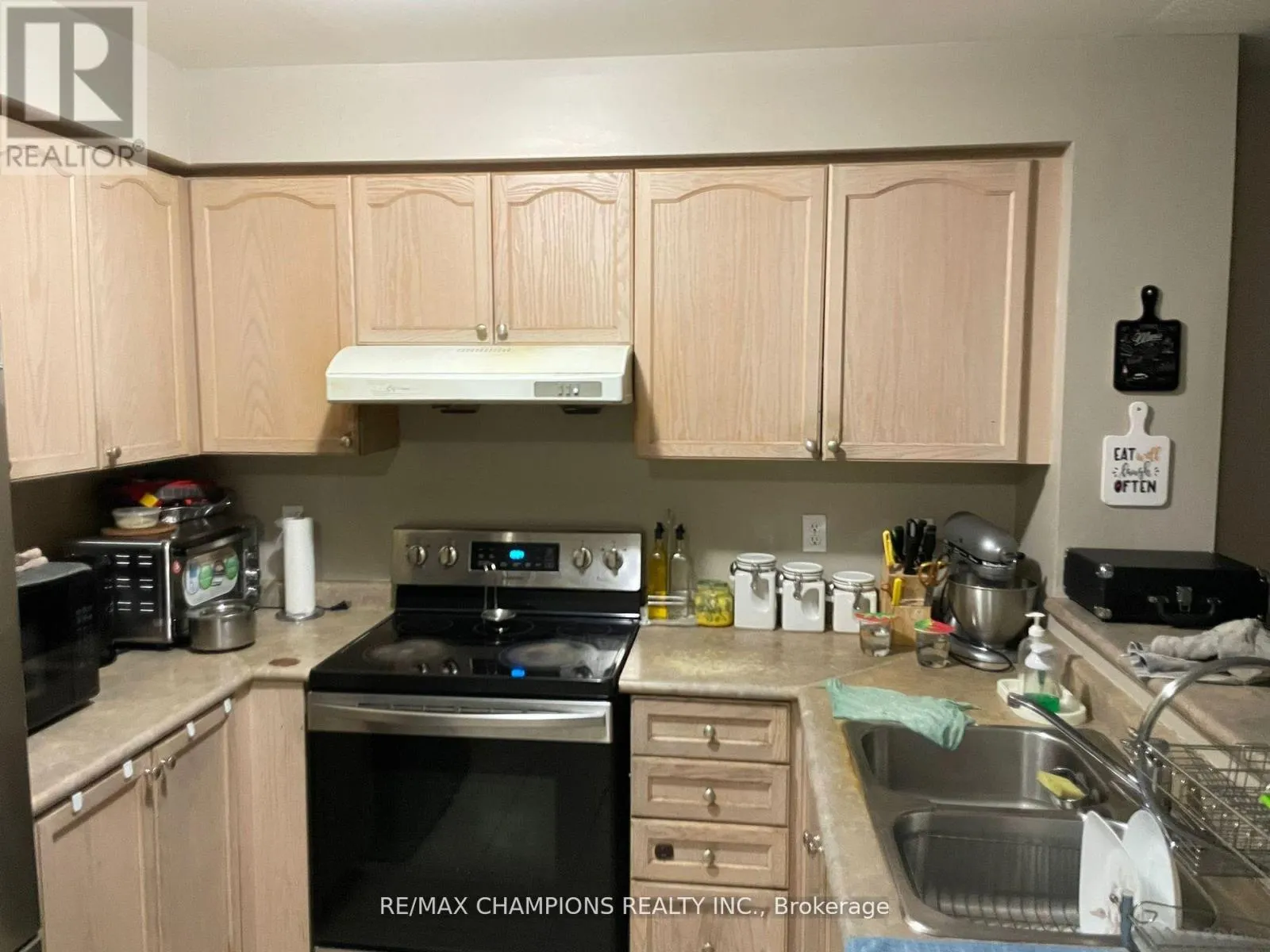UPPER - 45 FEATHER REED WAY