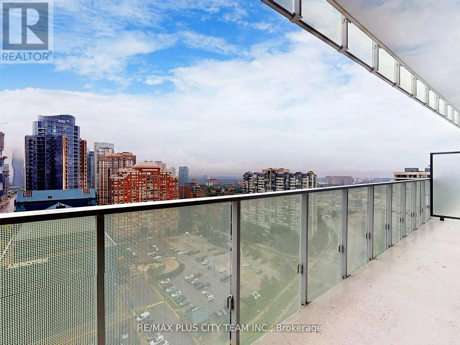 1801 - 3900 CONFEDERATION PARKWAY