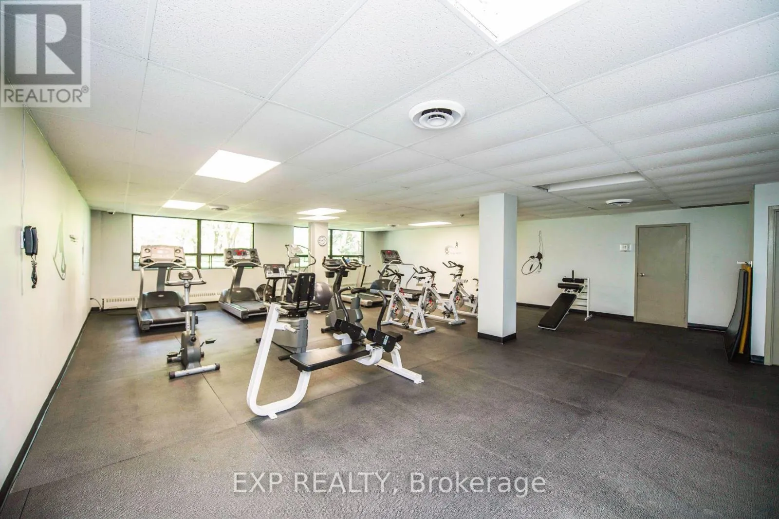 #807 - 1515 LAKESHORE ROAD E