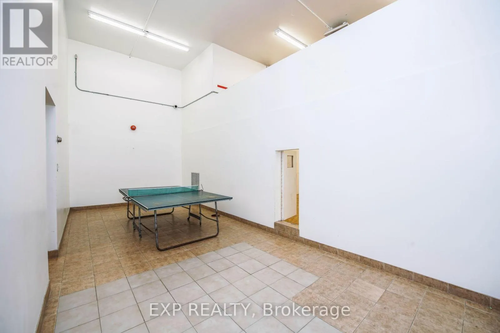 #807 - 1515 LAKESHORE ROAD E