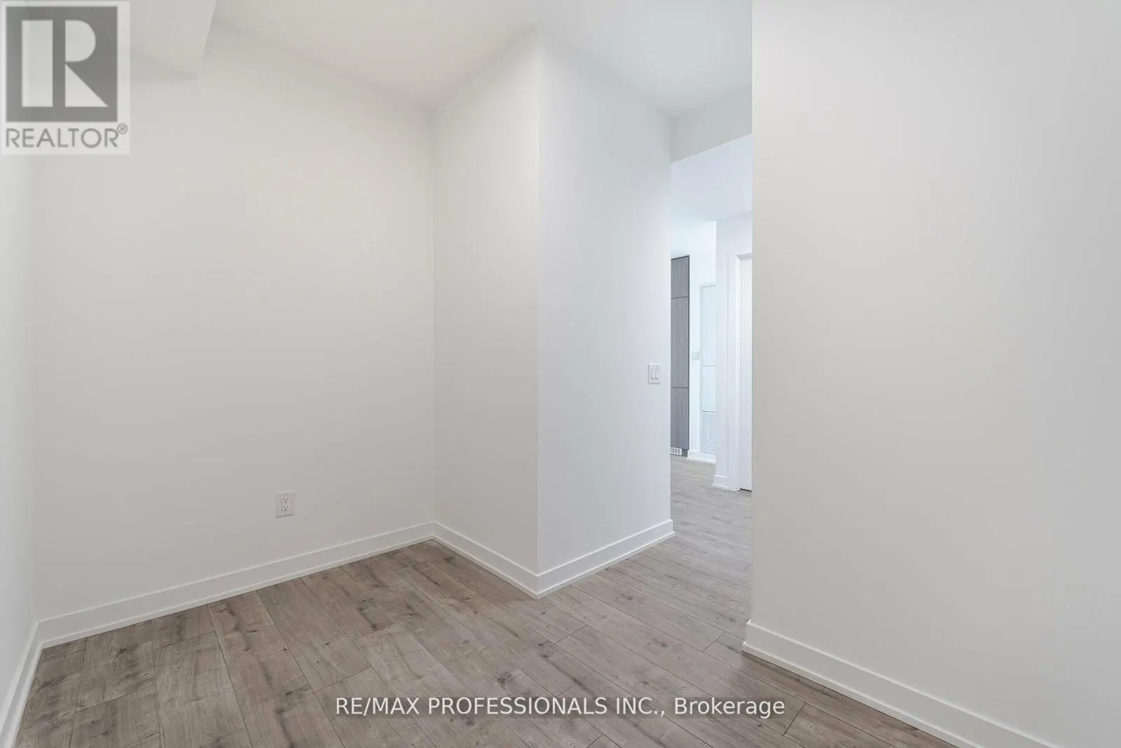 615 - 220 MISSINNIHE WAY