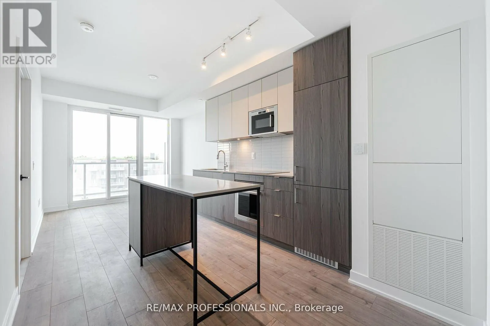 615 - 220 MISSINNIHE WAY