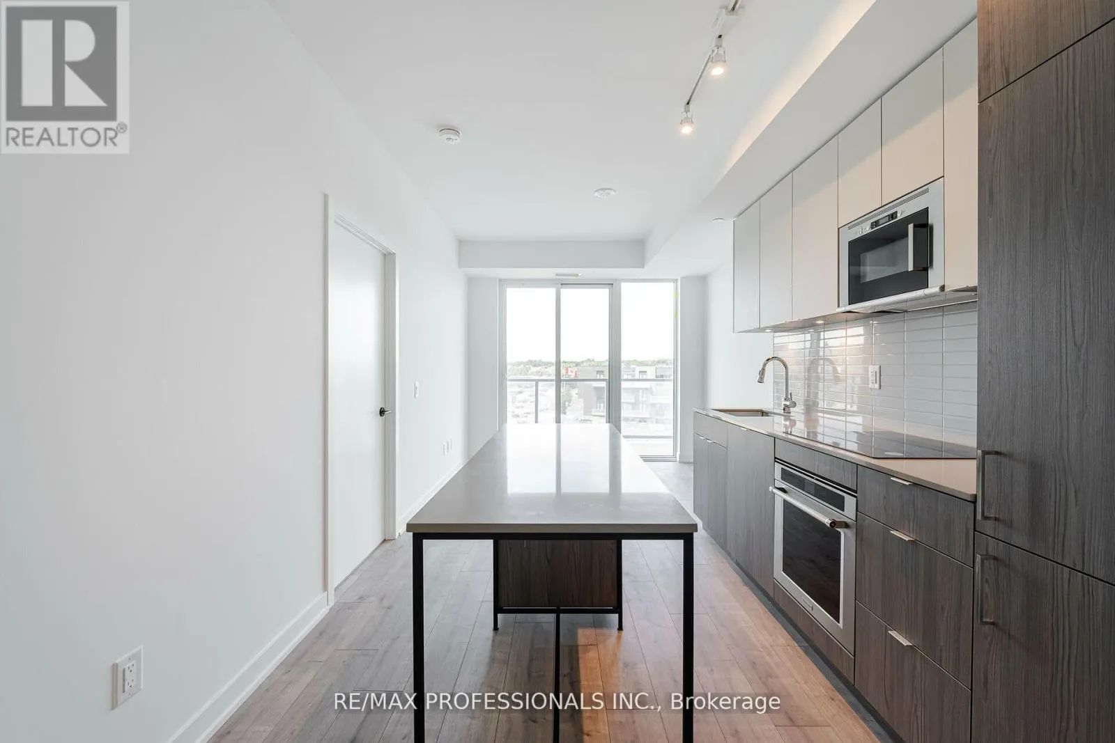 615 - 220 MISSINNIHE WAY