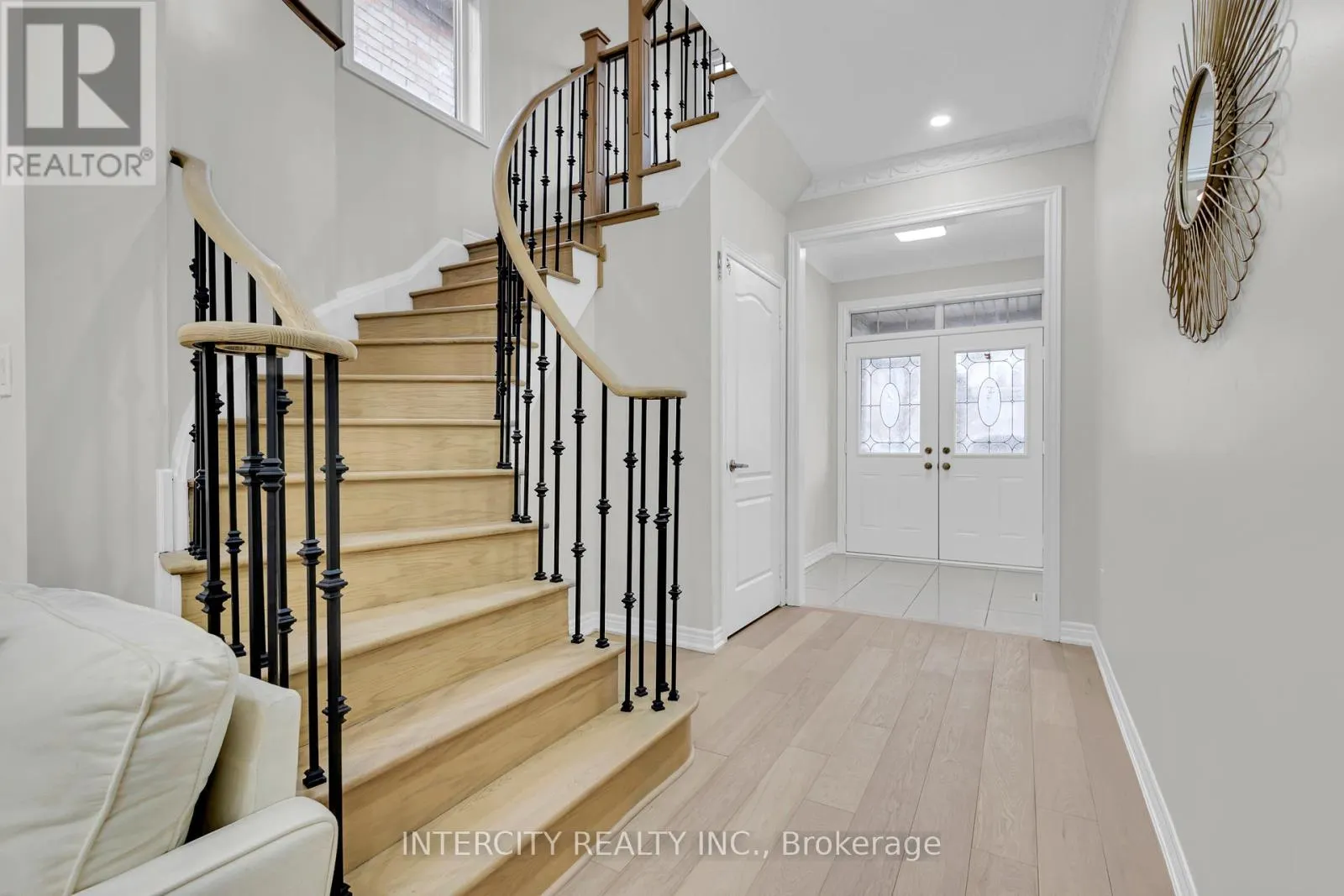 98 LOLA CRESCENT