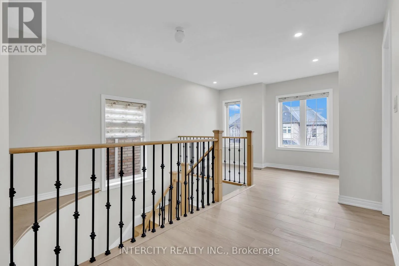 98 LOLA CRESCENT