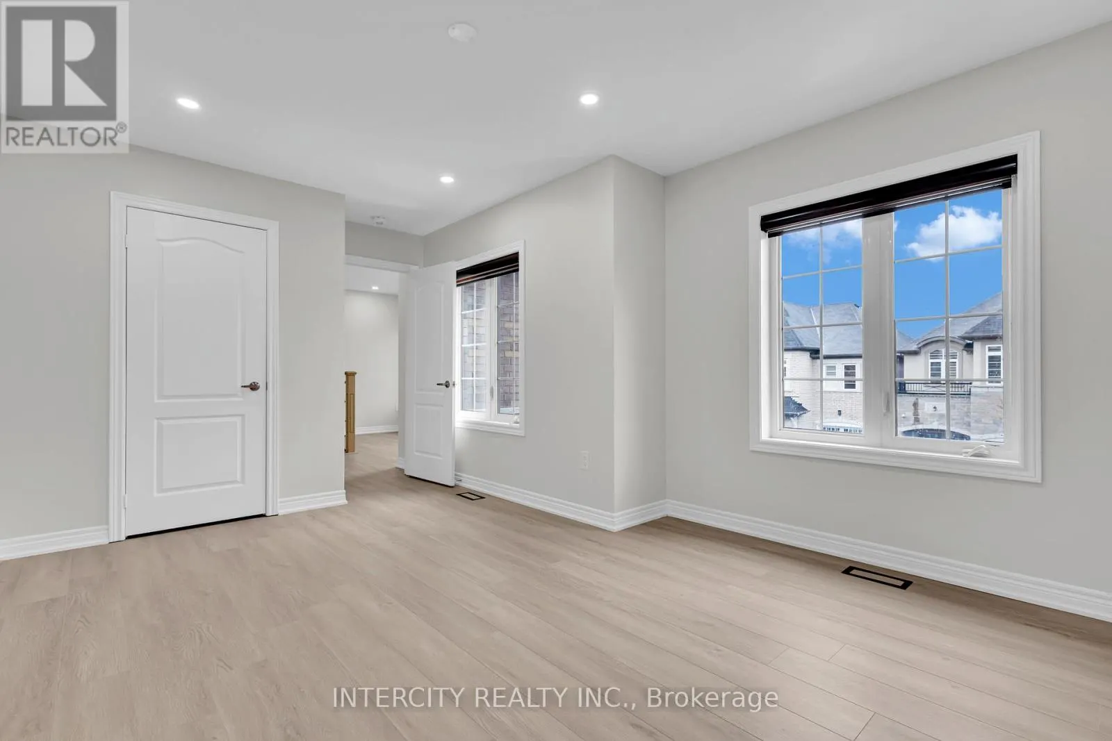 98 LOLA CRESCENT