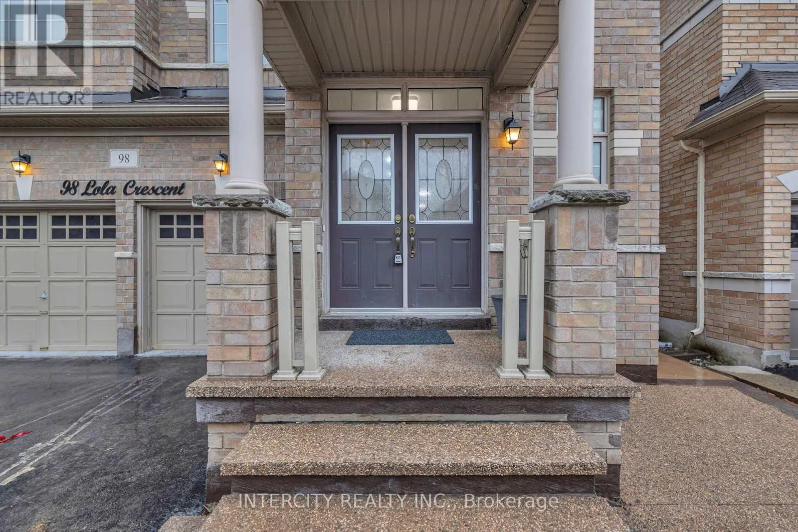 98 LOLA CRESCENT