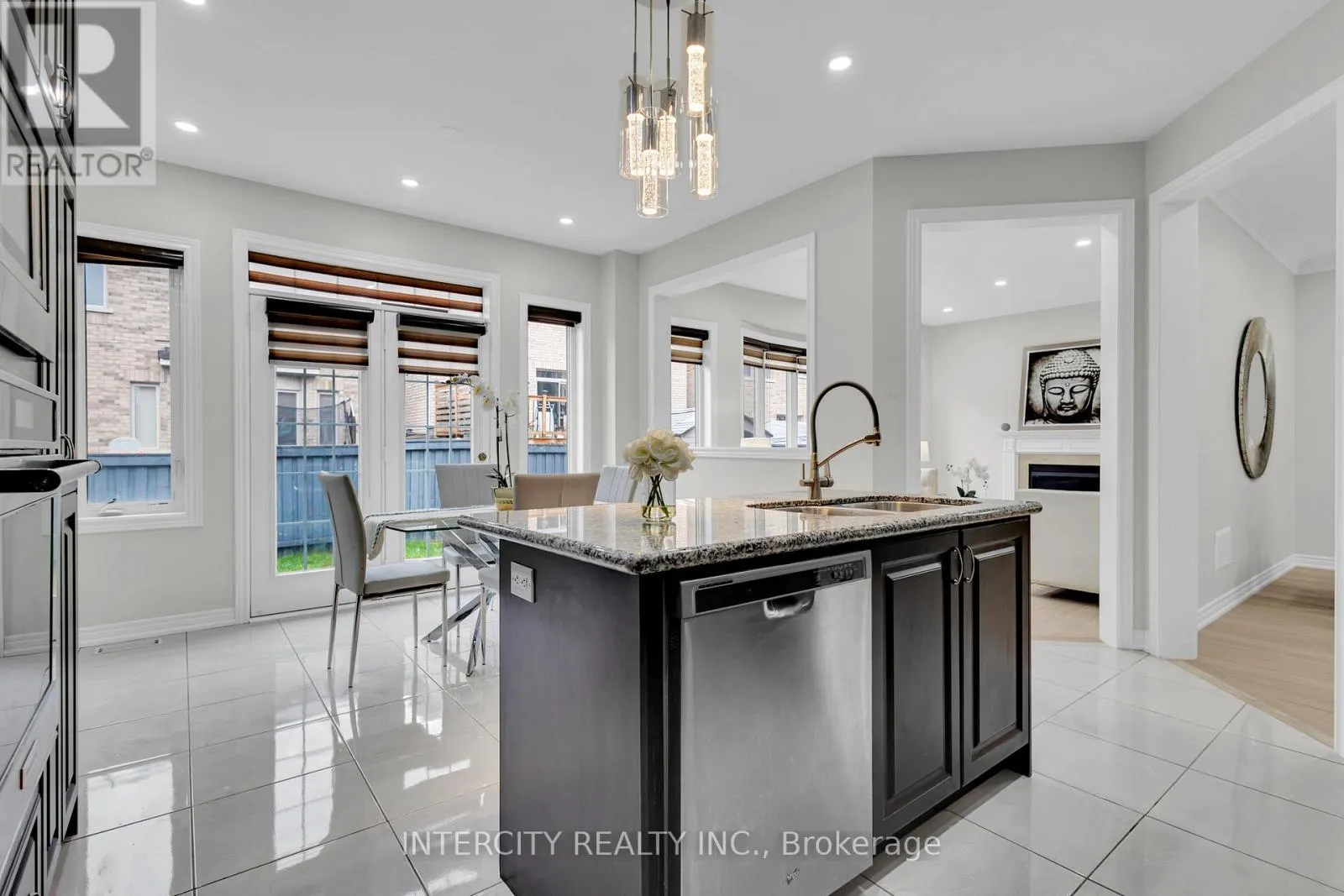98 LOLA CRESCENT