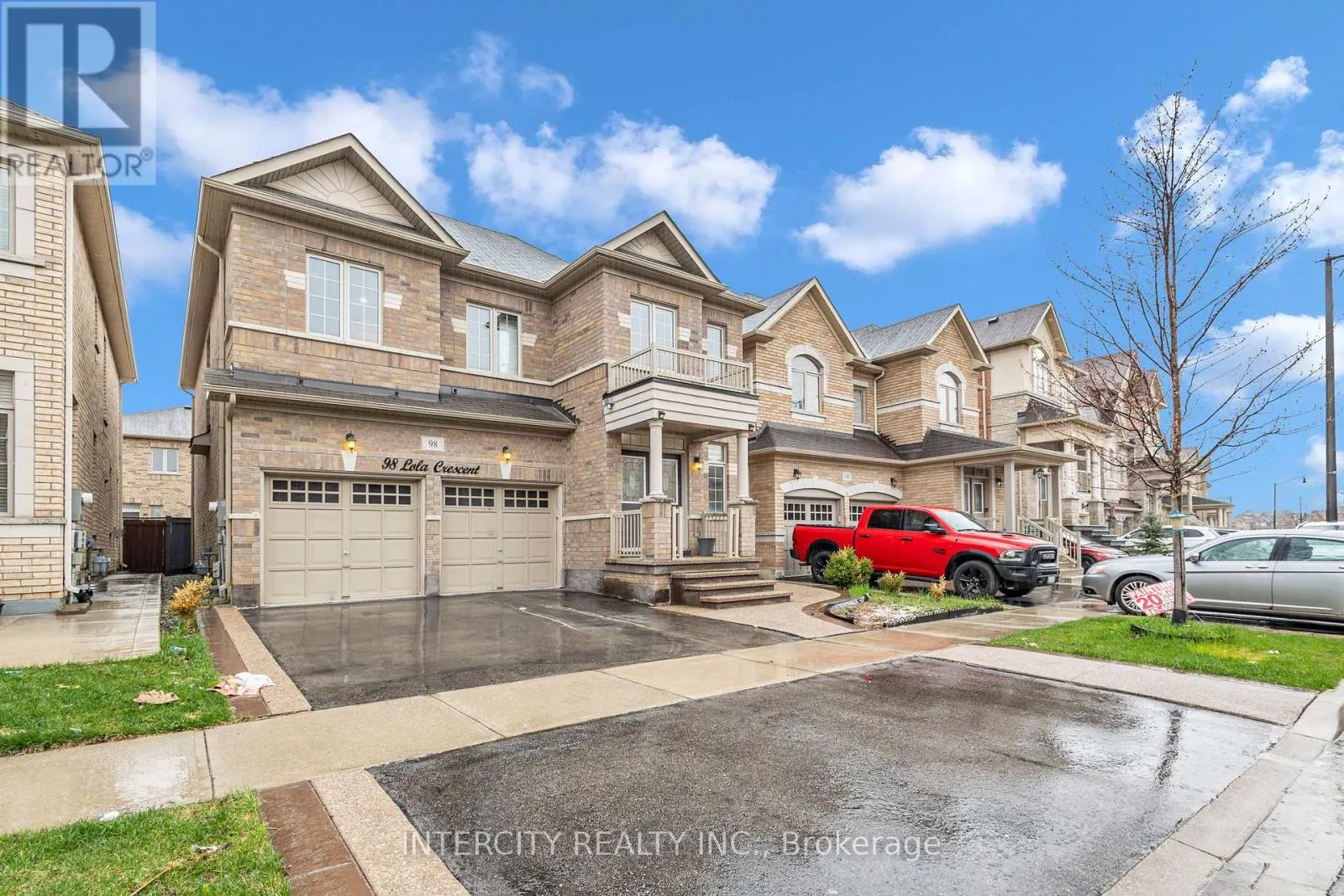 98 LOLA CRESCENT