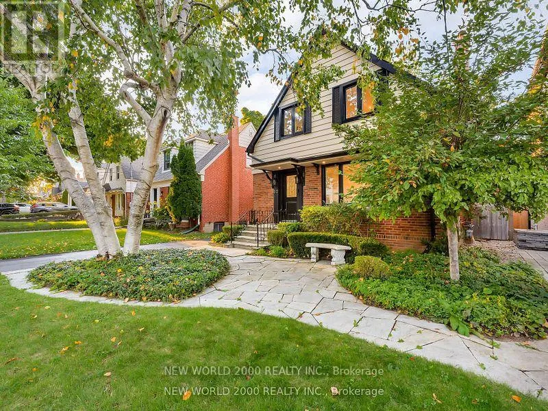 LOWER - 32 EDWALTER AVENUE