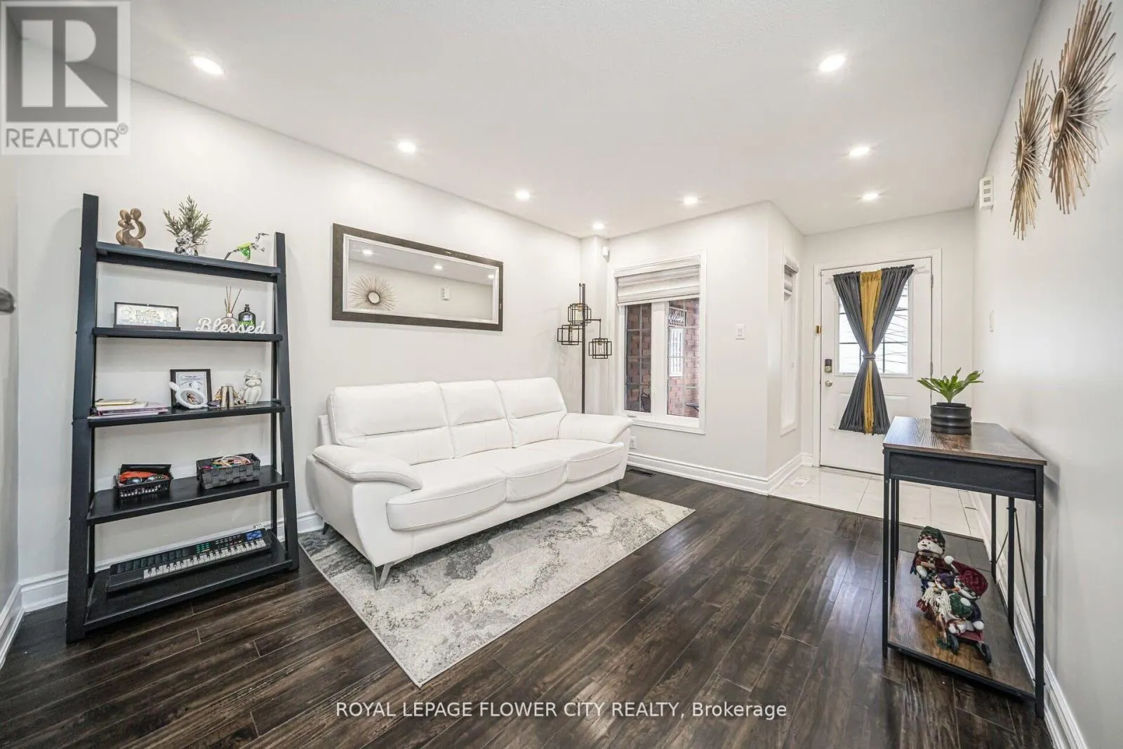 23 EAGLE TRACE DRIVE