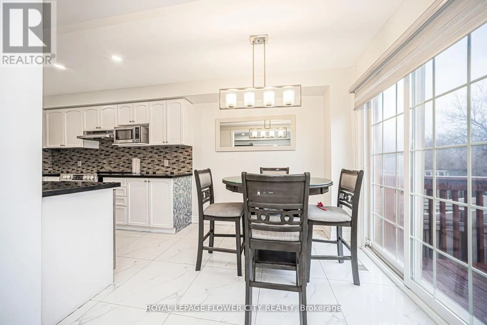 23 EAGLE TRACE DRIVE