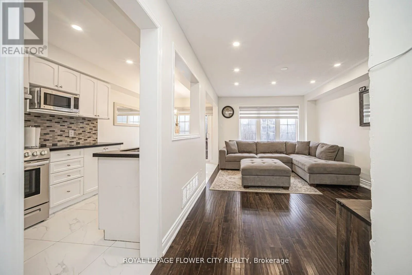 23 EAGLE TRACE DRIVE