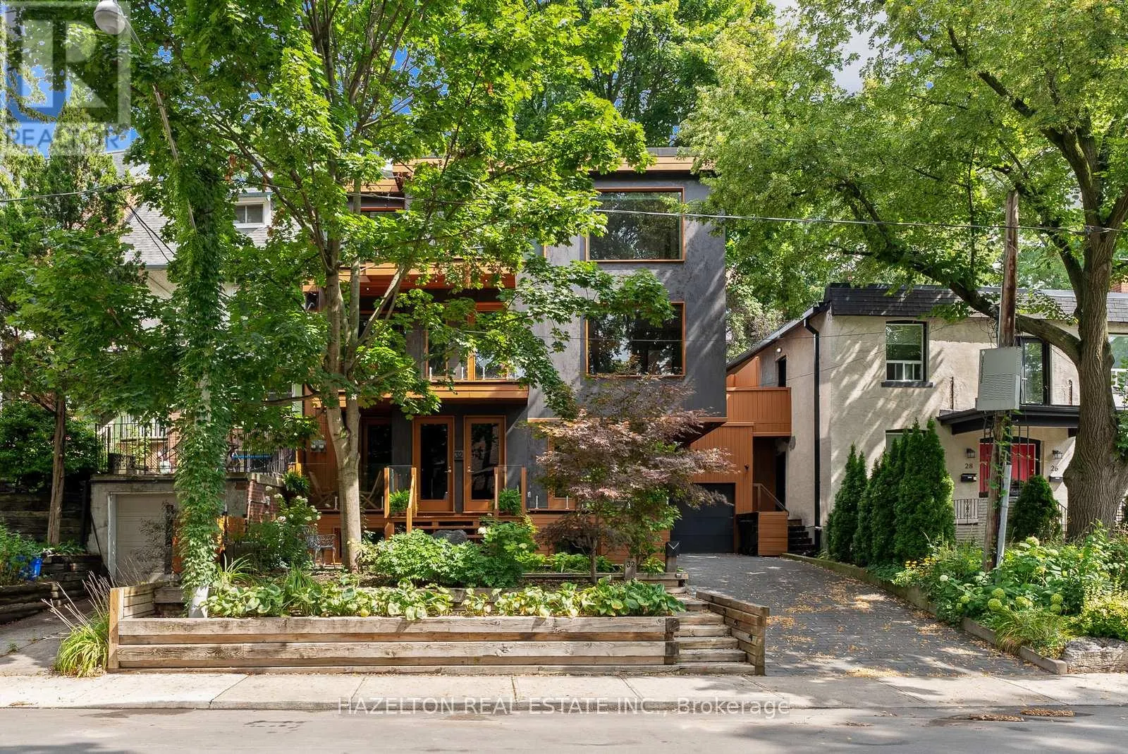 32 REGAL ROAD