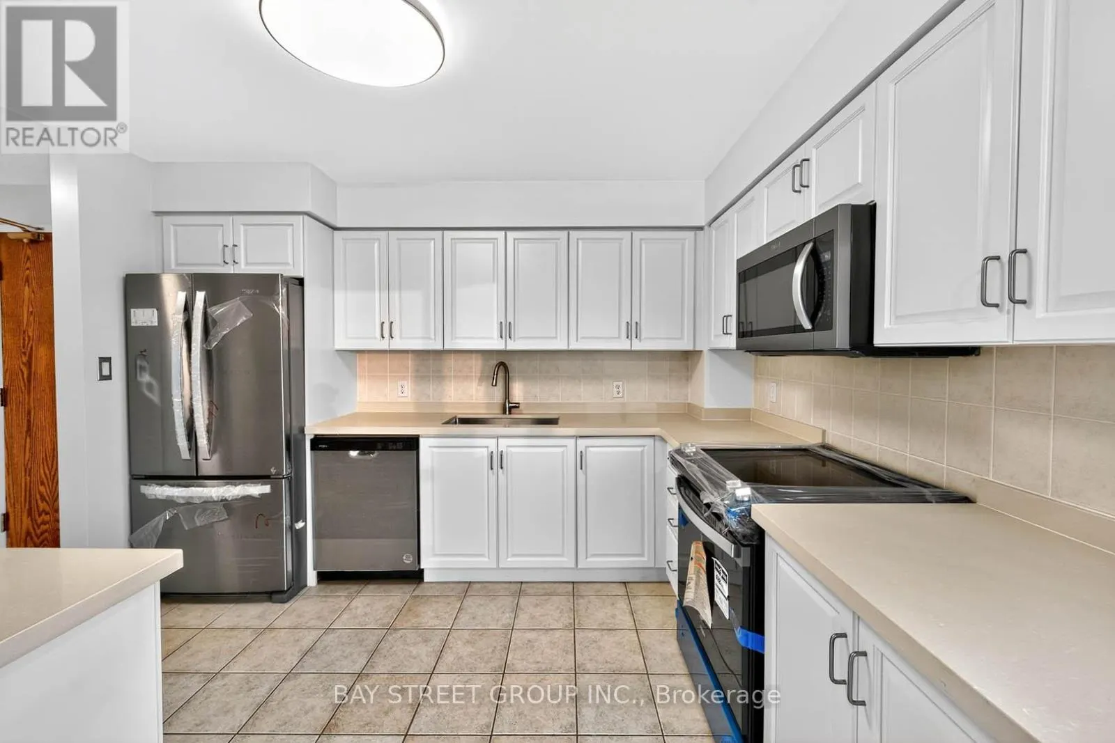 2907 - 156 ENFIELD PLACE